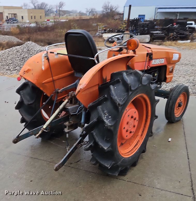 image for item DN7135 Kubota L2601  tractor