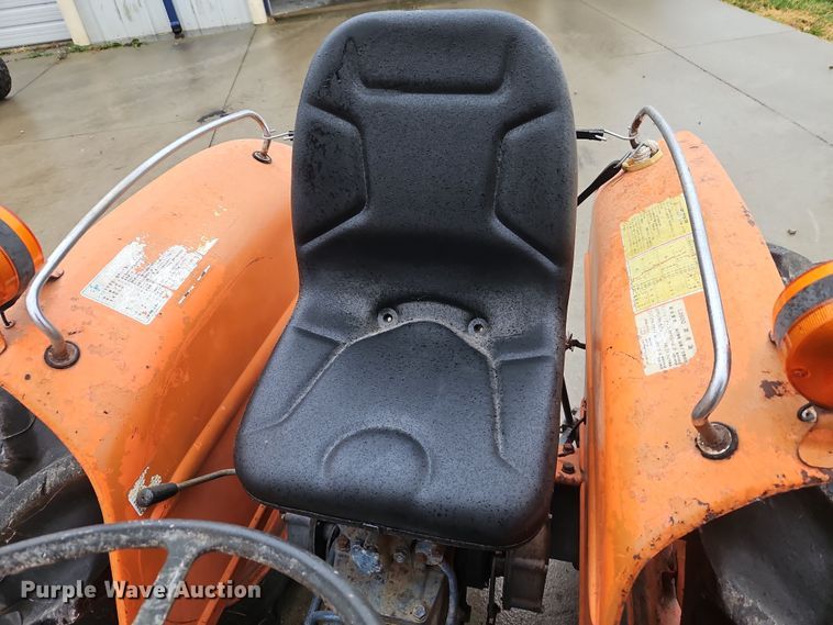 image for item DN7135 Kubota L2601  tractor