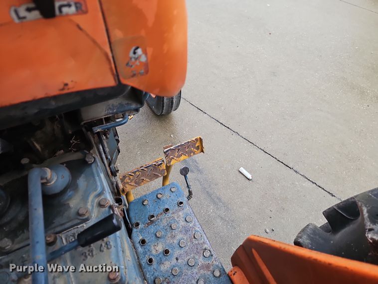 image for item DN7135 Kubota L2601  tractor