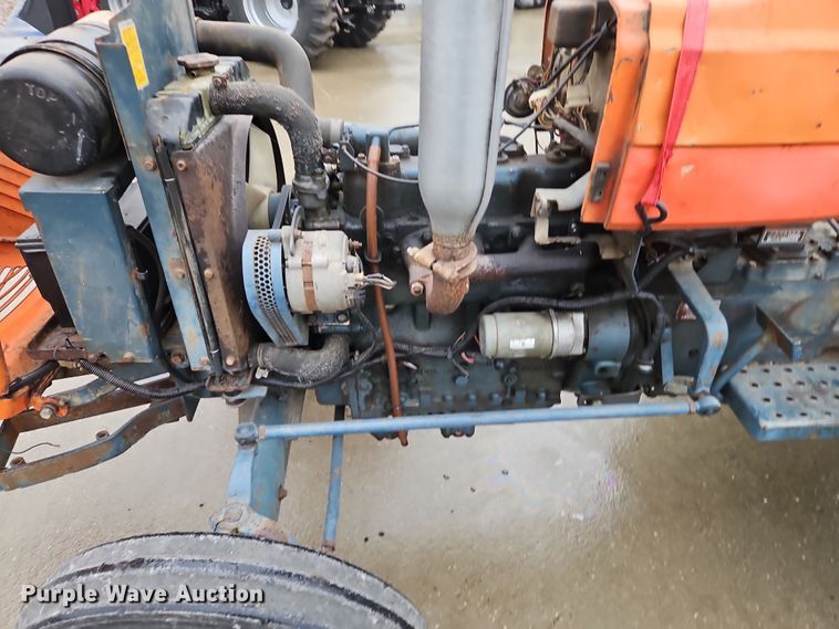 image for item DN7135 Kubota L2601  tractor