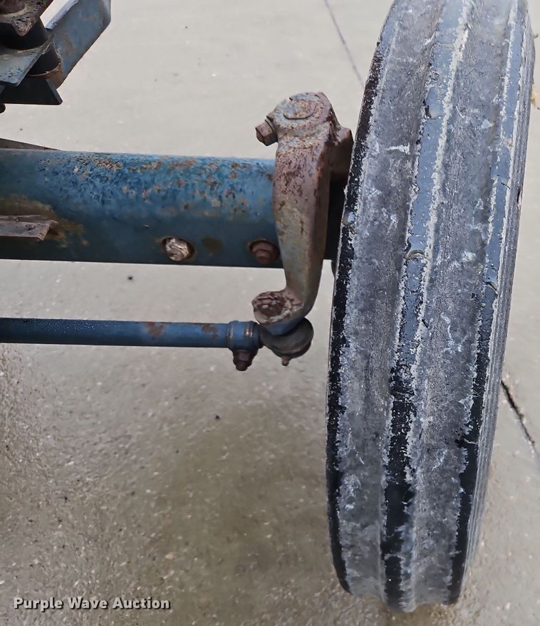 image for item DN7135 Kubota L2601  tractor