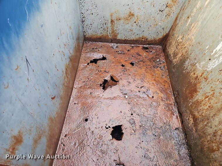 image for item DN7139 (14) dumpsters