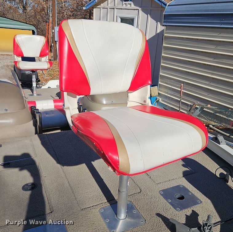 image for item DN7145 2003 Lowe 180W  boat