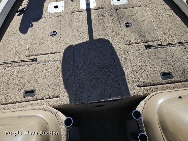 image for item DN7145 2003 Lowe 180W  boat