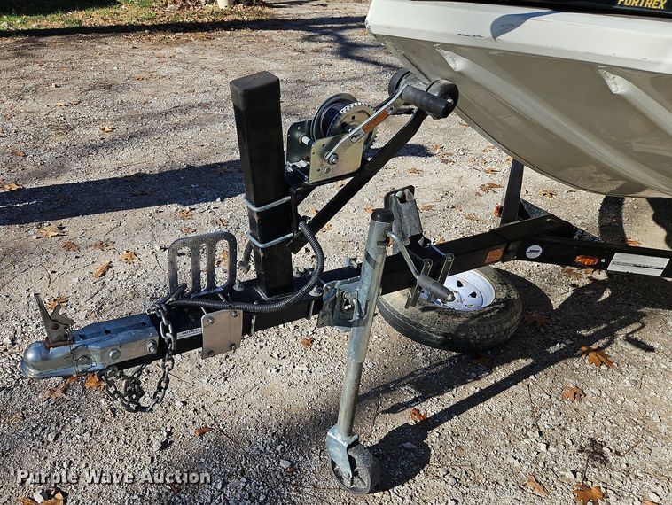 image for item DN7145 2003 Lowe 180W  boat