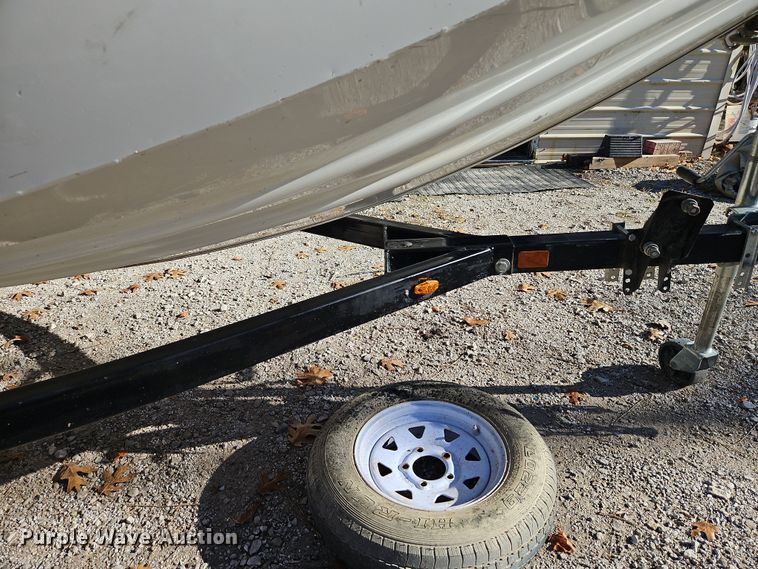 image for item DN7145 2003 Lowe 180W  boat