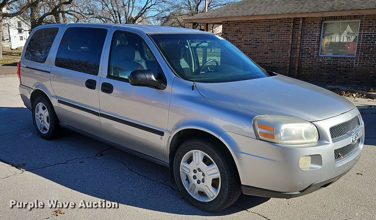 image for item DN7147 2007 Chevrolet Uplander LS  van