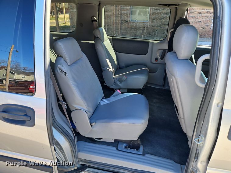 image for item DN7147 2007 Chevrolet Uplander LS  van