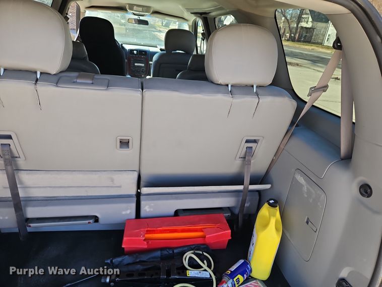 image for item DN7147 2007 Chevrolet Uplander LS  van