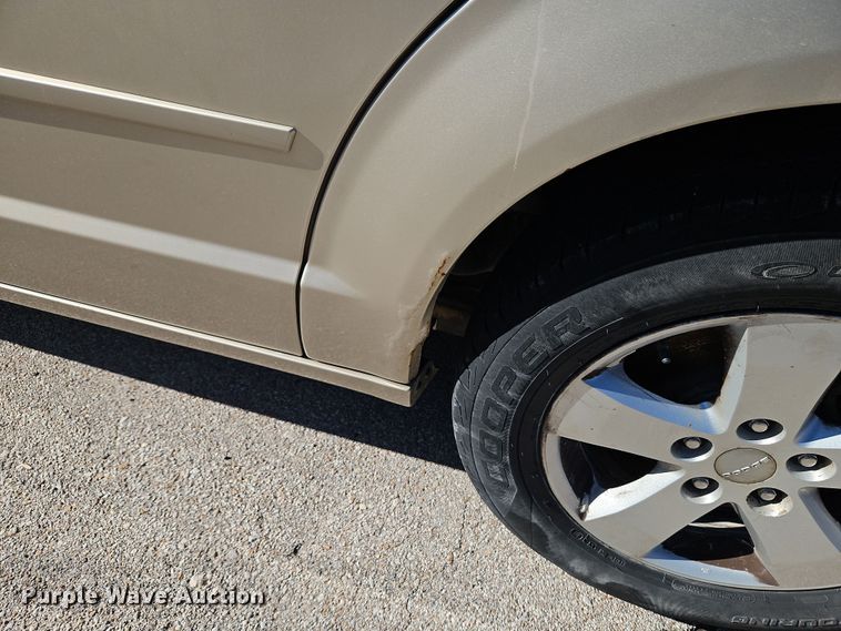 image for item DN7148 2013 Dodge Grand Caravan  van