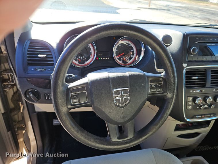 image for item DN7148 2013 Dodge Grand Caravan  van