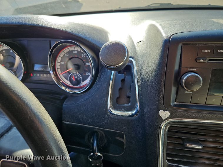 image for item DN7148 2013 Dodge Grand Caravan  van