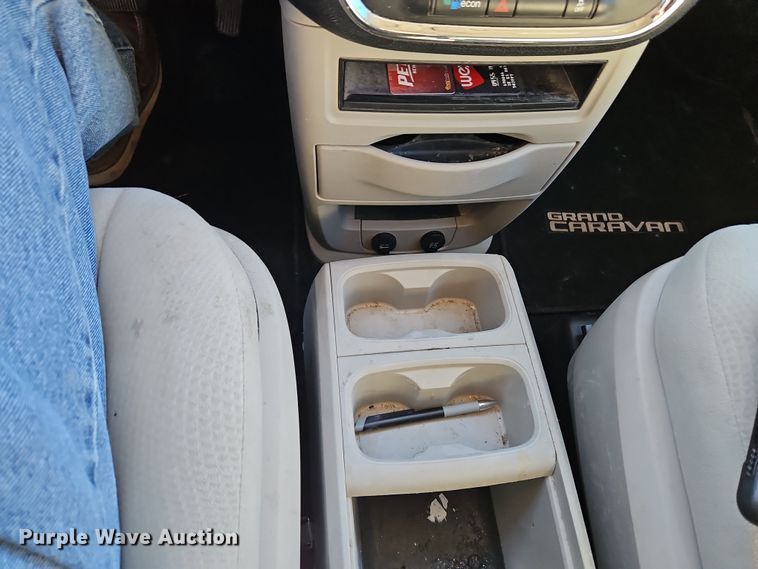 image for item DN7148 2013 Dodge Grand Caravan  van