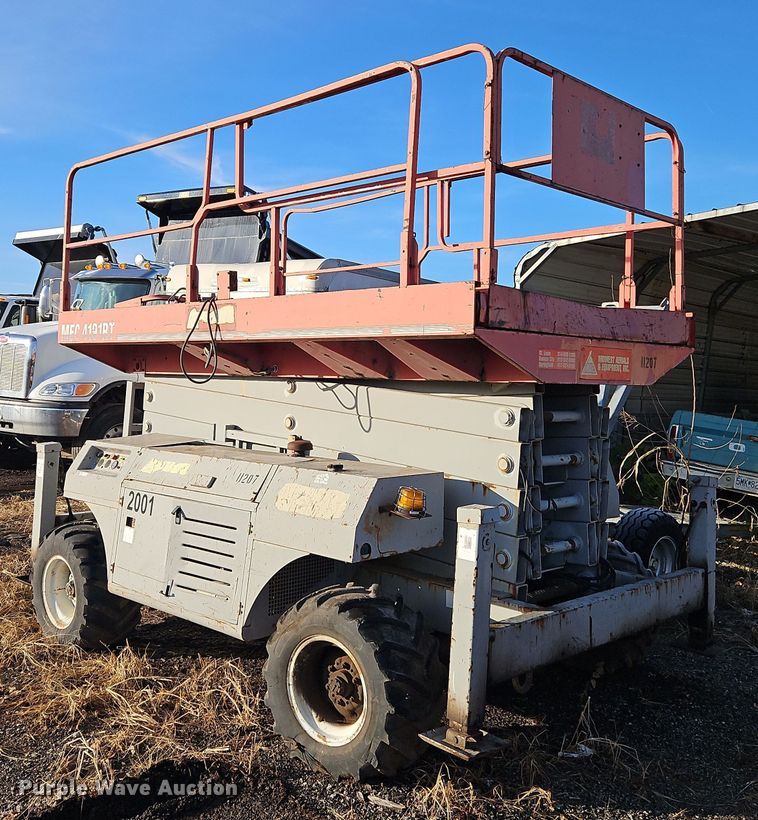 image for item DN7150 Mec 4191RT  scissor lift