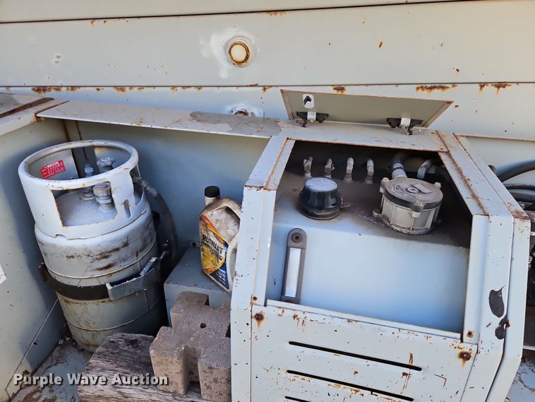 image for item DN7150 Mec 4191RT  scissor lift