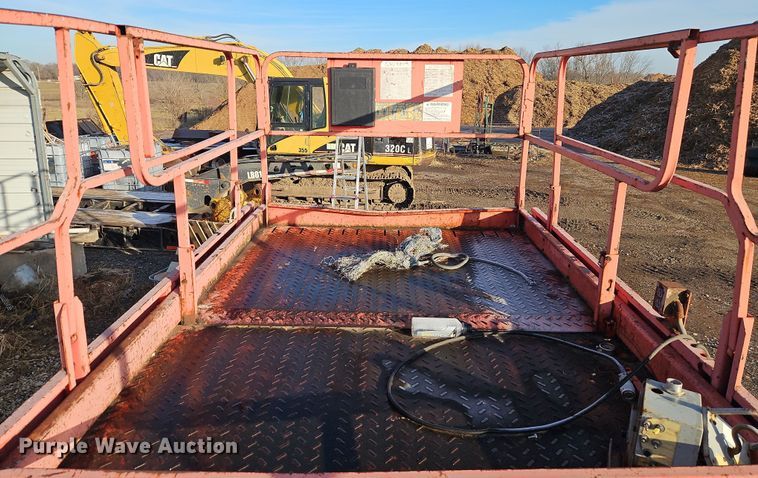 image for item DN7150 Mec 4191RT  scissor lift