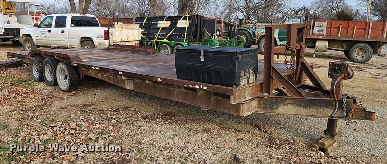 image for item DN7161 2002  shop built equipment trailer