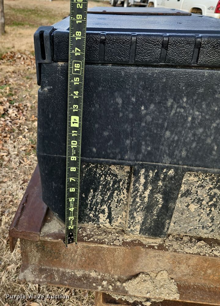 image for item DN7161 2002  shop built equipment trailer