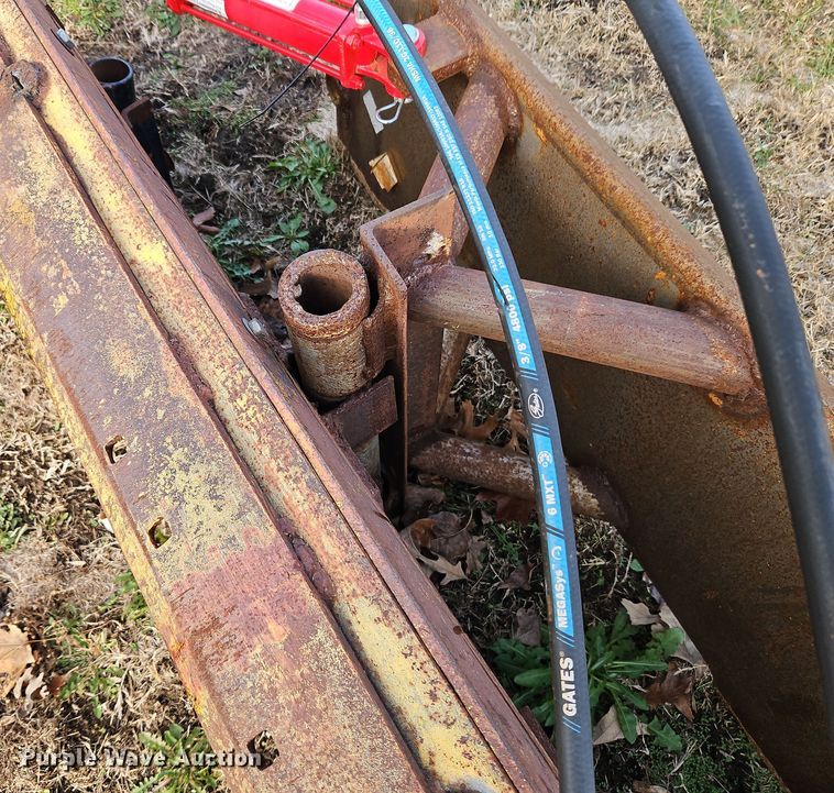 image for item DN7163 7' W snow plow