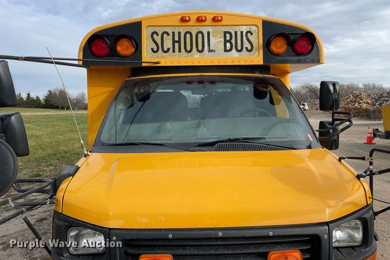 image for item DP0239 2012 GMC Savana  school bus