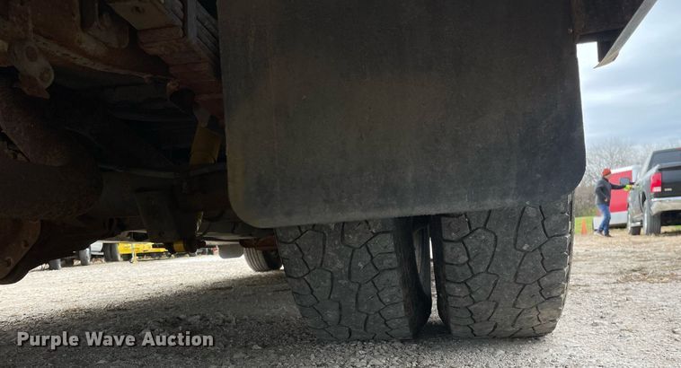 image for item DP0239 2012 GMC Savana  school bus