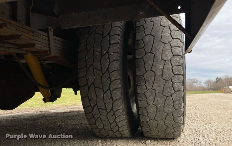 image for item DP0239 2012 GMC Savana  school bus