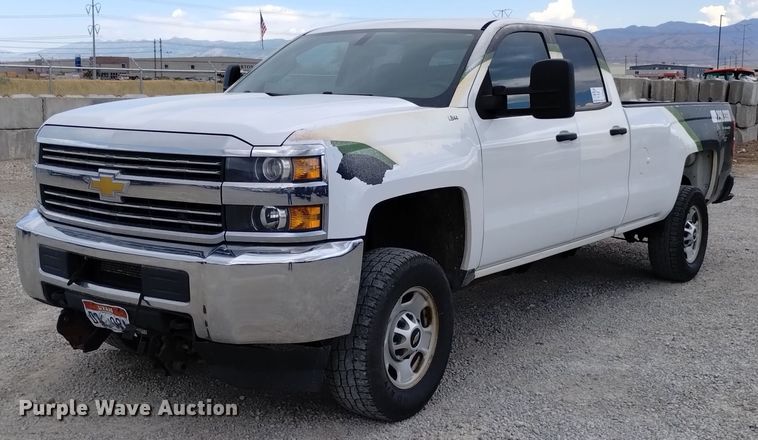 image for item DP3343 2015 Chevrolet Silverado 2500HD  Double Cab pickup truck