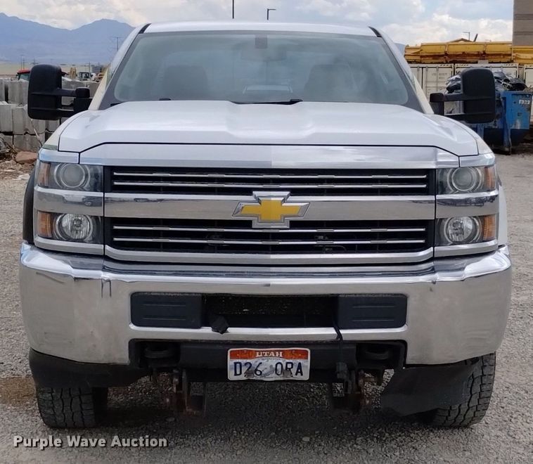 image for item DP3343 2015 Chevrolet Silverado 2500HD  Double Cab pickup truck