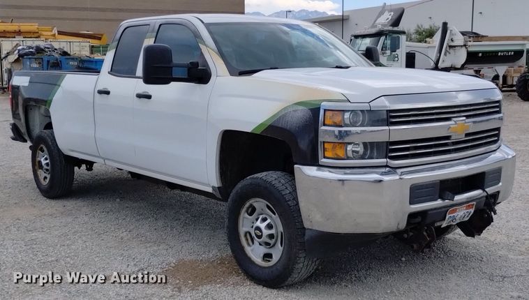 image for item DP3343 2015 Chevrolet Silverado 2500HD  Double Cab pickup truck