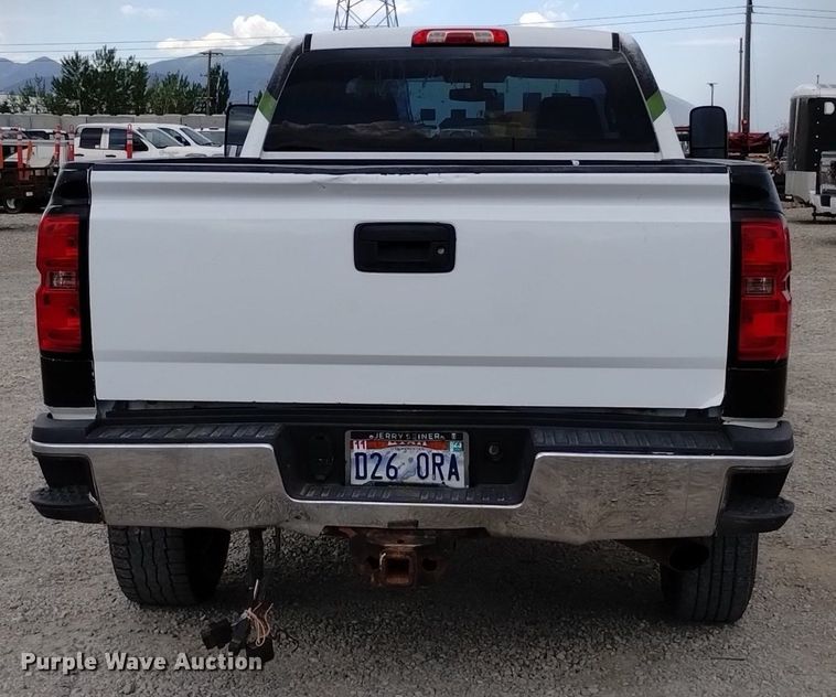 image for item DP3343 2015 Chevrolet Silverado 2500HD  Double Cab pickup truck