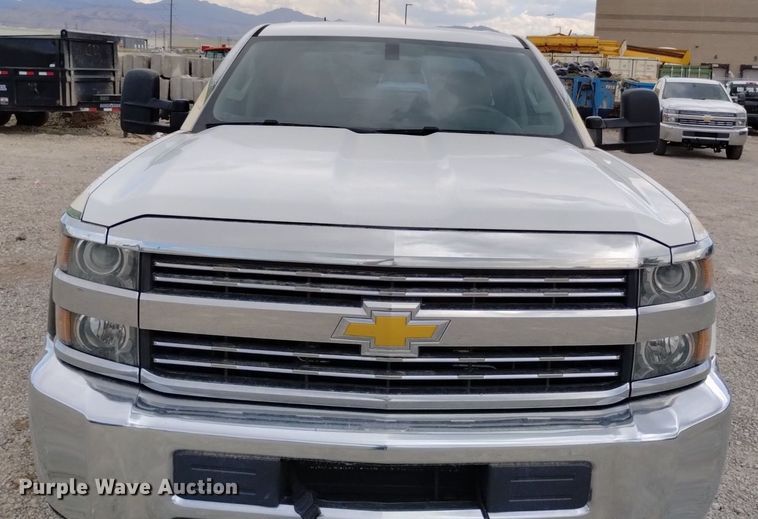 image for item DP3343 2015 Chevrolet Silverado 2500HD  Double Cab pickup truck