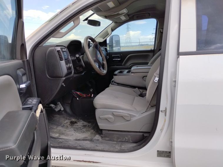 image for item DP3343 2015 Chevrolet Silverado 2500HD  Double Cab pickup truck