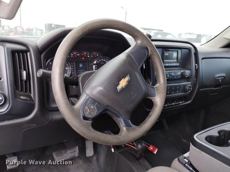 image for item DP3343 2015 Chevrolet Silverado 2500HD  Double Cab pickup truck