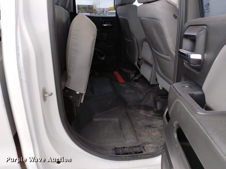 image for item DP3343 2015 Chevrolet Silverado 2500HD  Double Cab pickup truck