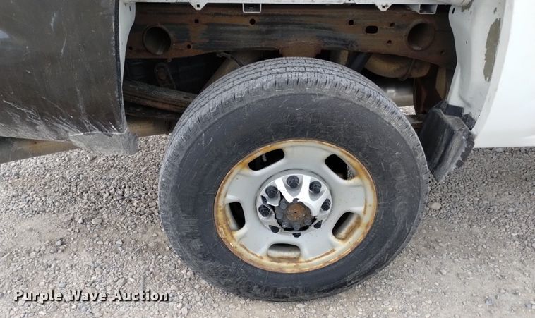 image for item DP3343 2015 Chevrolet Silverado 2500HD  Double Cab pickup truck