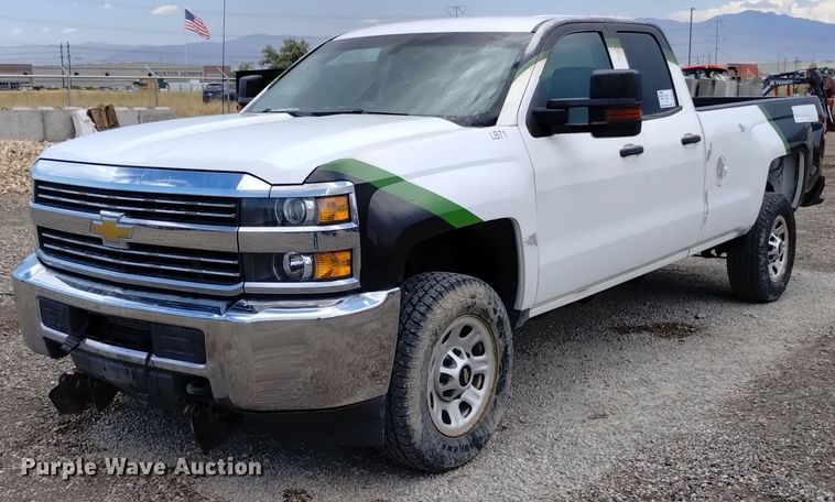 image for item DP3344 2015 Chevrolet Silverado 2500HD  Double Cab pickup truck