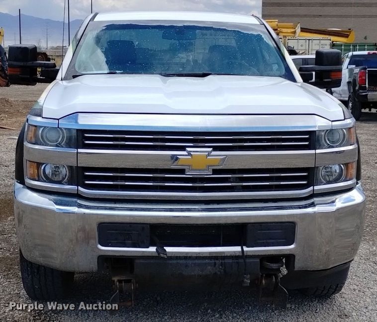 image for item DP3344 2015 Chevrolet Silverado 2500HD  Double Cab pickup truck