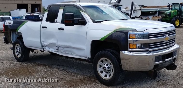image for item DP3344 2015 Chevrolet Silverado 2500HD  Double Cab pickup truck