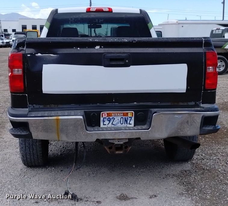 image for item DP3344 2015 Chevrolet Silverado 2500HD  Double Cab pickup truck