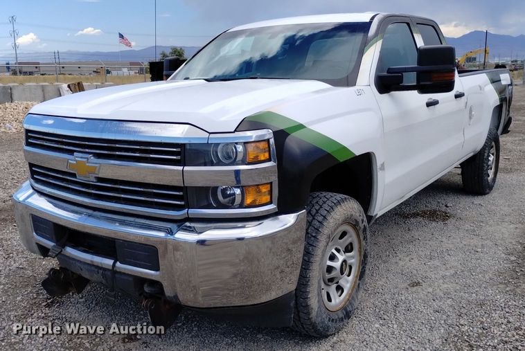 image for item DP3344 2015 Chevrolet Silverado 2500HD  Double Cab pickup truck