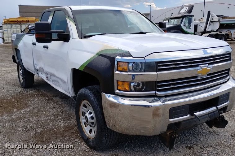 image for item DP3344 2015 Chevrolet Silverado 2500HD  Double Cab pickup truck