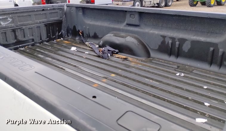 image for item DP3344 2015 Chevrolet Silverado 2500HD  Double Cab pickup truck