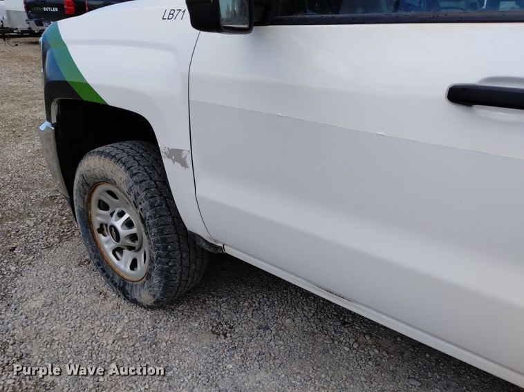 image for item DP3344 2015 Chevrolet Silverado 2500HD  Double Cab pickup truck