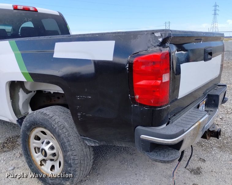 image for item DP3344 2015 Chevrolet Silverado 2500HD  Double Cab pickup truck