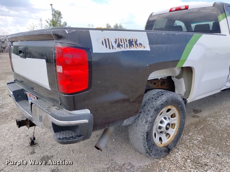 image for item DP3344 2015 Chevrolet Silverado 2500HD  Double Cab pickup truck