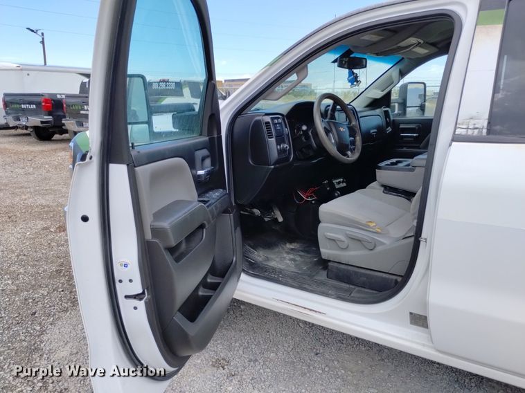 image for item DP3344 2015 Chevrolet Silverado 2500HD  Double Cab pickup truck