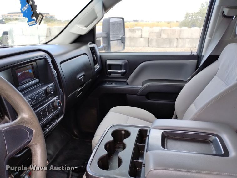 image for item DP3344 2015 Chevrolet Silverado 2500HD  Double Cab pickup truck