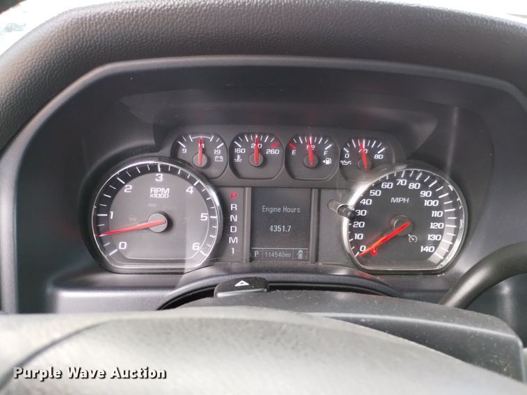 image for item DP3344 2015 Chevrolet Silverado 2500HD  Double Cab pickup truck