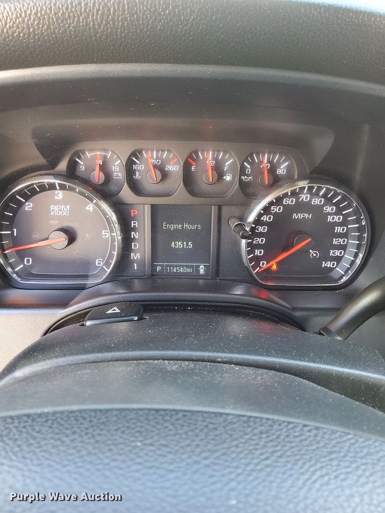 image for item DP3344 2015 Chevrolet Silverado 2500HD  Double Cab pickup truck