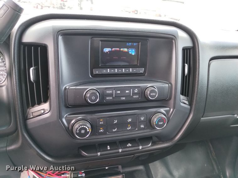 image for item DP3344 2015 Chevrolet Silverado 2500HD  Double Cab pickup truck